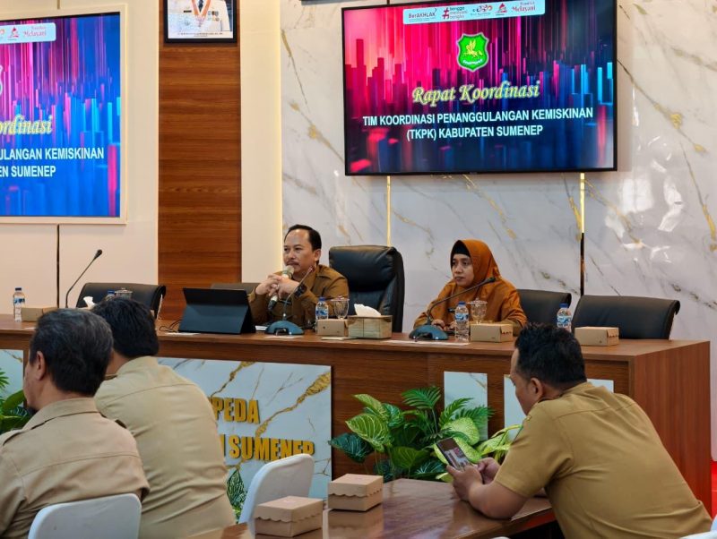 Foto Kepala Dinas Bappeda Sumenep Saat mengisi Acara