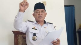 Foto: Camat Lenteng Supardi